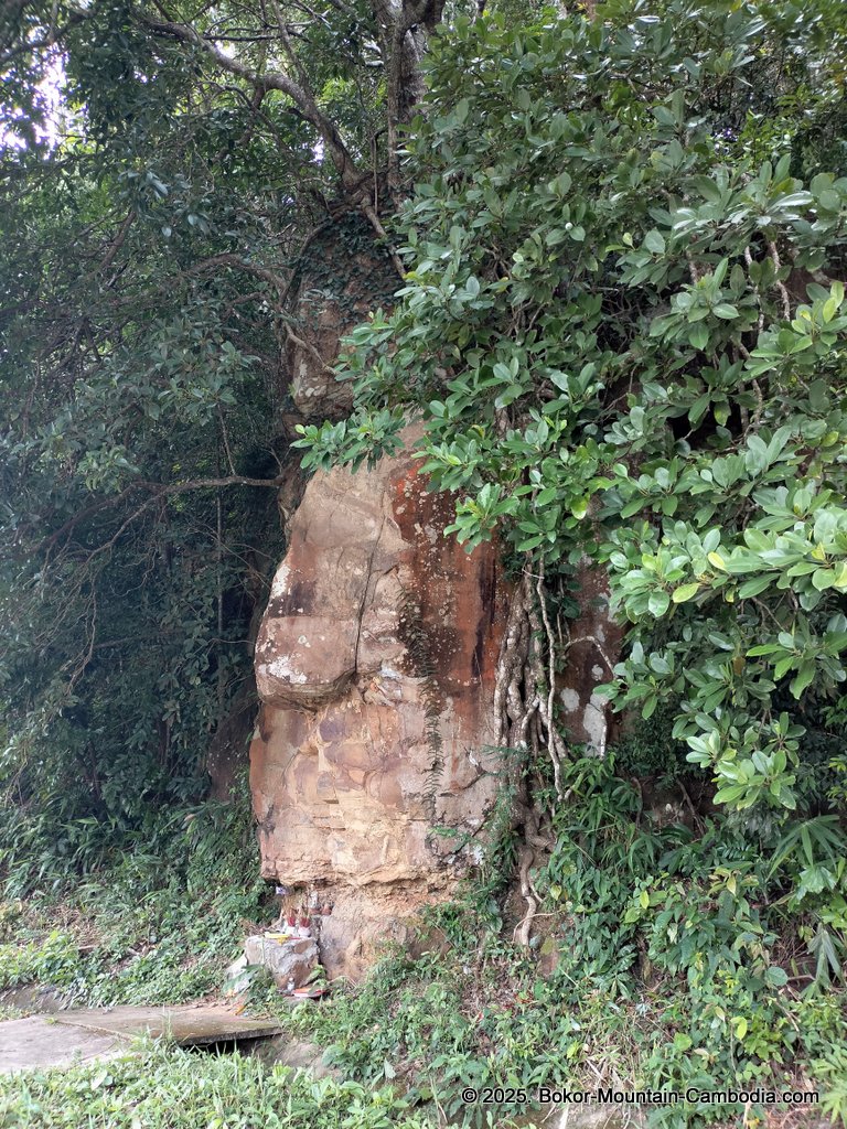 Tmaw Muk Yeak Cafe on Bokor Mountain in Cambodia